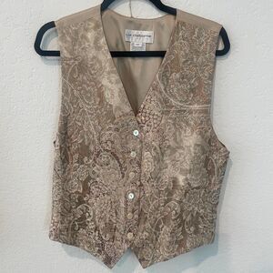 Liz Claiborne Women's Gold and Tan Gilet Vest 14